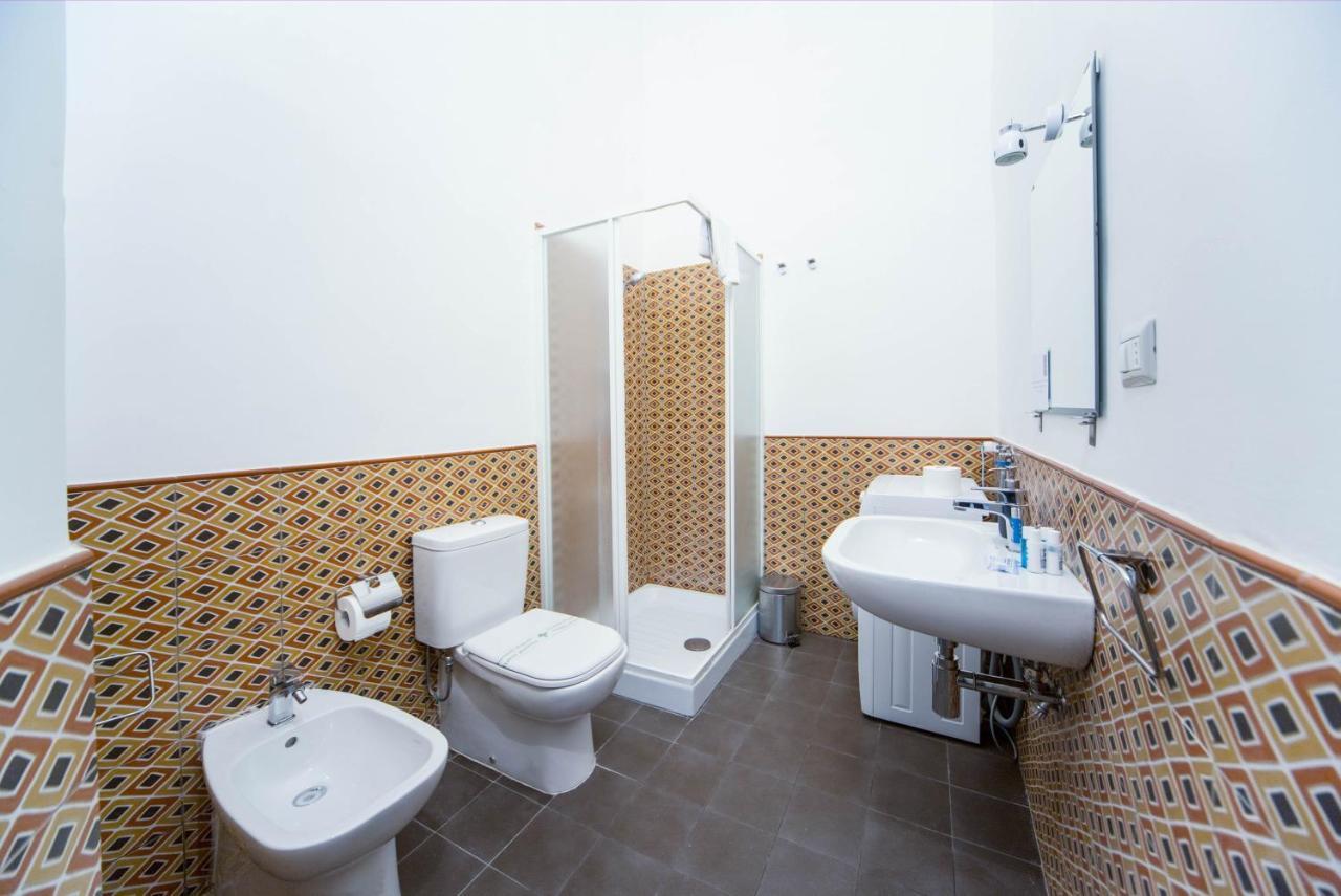 Casa Dante - Historic Apartment In The Perfect Naples Location Zewnętrze zdjęcie